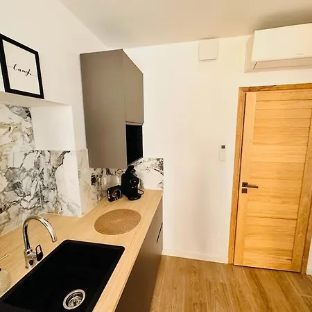 Apartment De Nana 4 - Hypercentre, Rue Meynadier, Palais & Plage, Clim, Wifi *